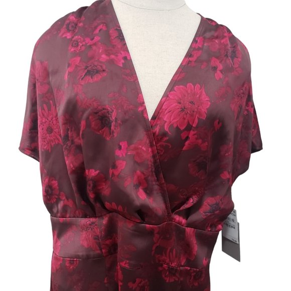 CT769 Chelsea.28 NWT Ladies Burgundy Short Sleeve dress - Picture 2 of 9